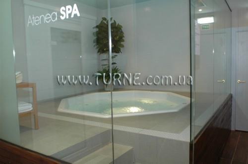 Hotel Atenea Valles 4*