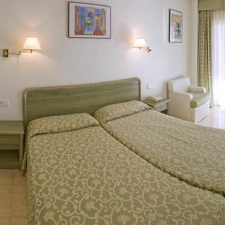 Imaginea Vila Calella 3*