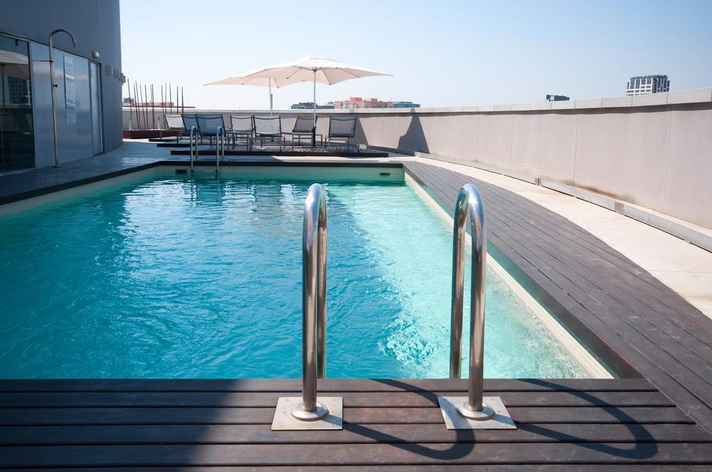 Отель Tryp Barcelona Condal Mar 4*