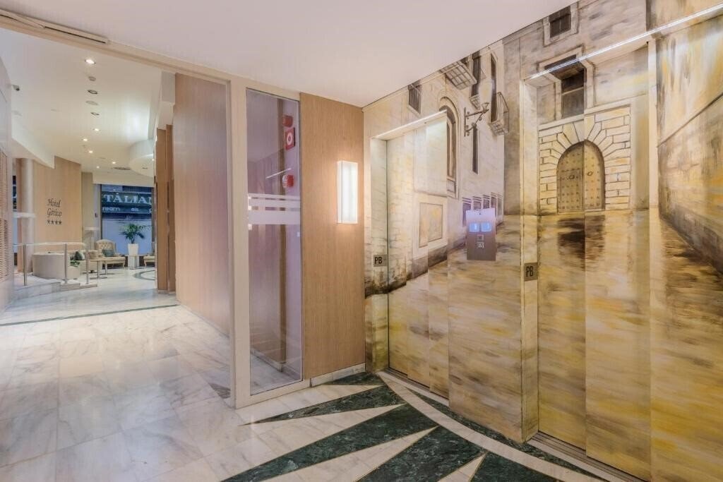 Fotografie Gotico 4*