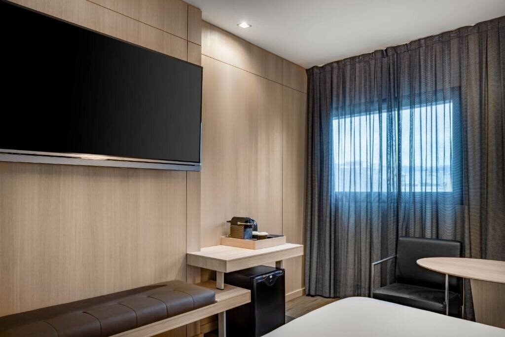 Imaginea Ac Sants 4*
