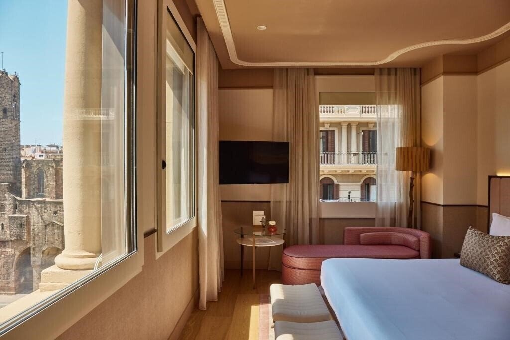 Imaginea Grand Hotel Central 4*