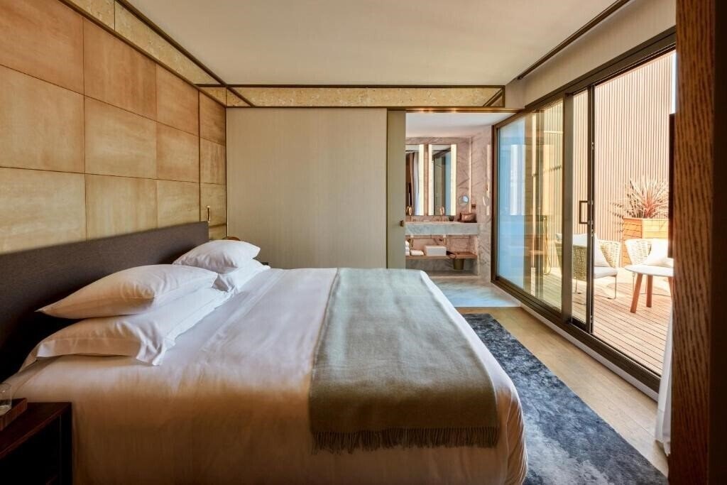 Картинка Almanac Barcelona 5*