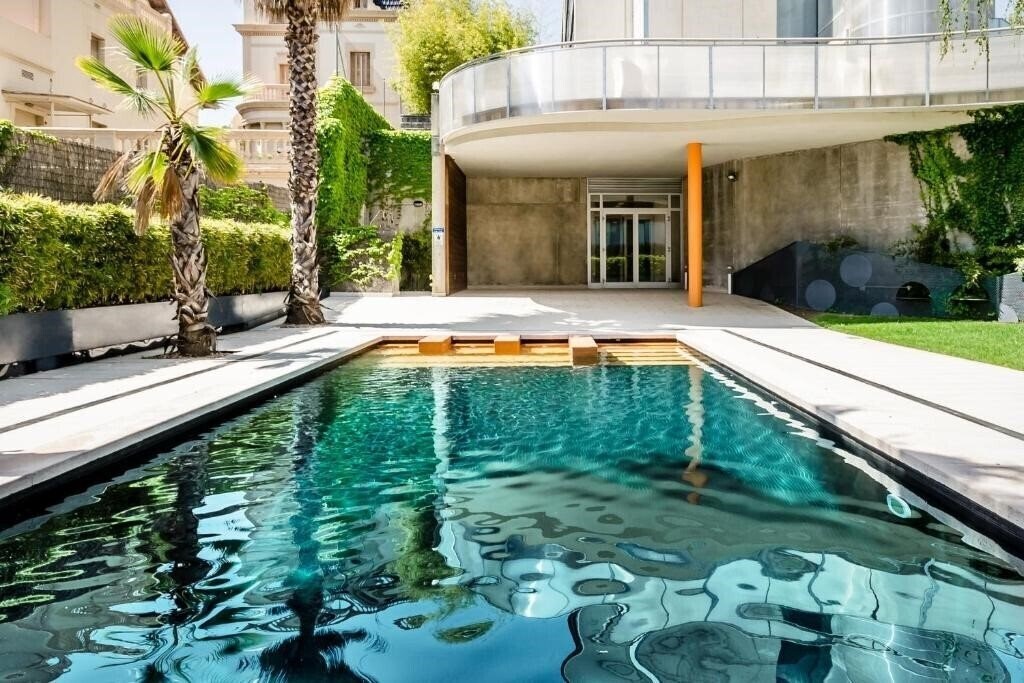 Отель Ikonik Angli 4*