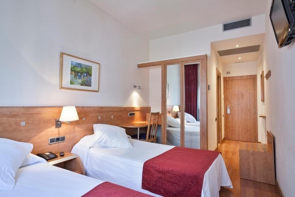 Imaginea Acta Antibes 2*