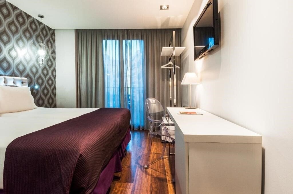 Картинка Ikonik Ramblas 4*