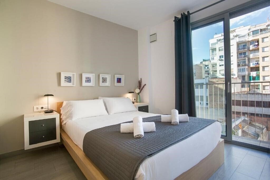 Hotel Bbarcelona Gaudi Flats 3*