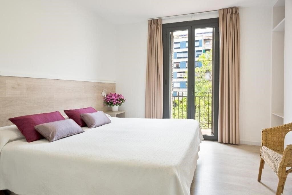 Fotografii Bcnstop Parc Guell 3*