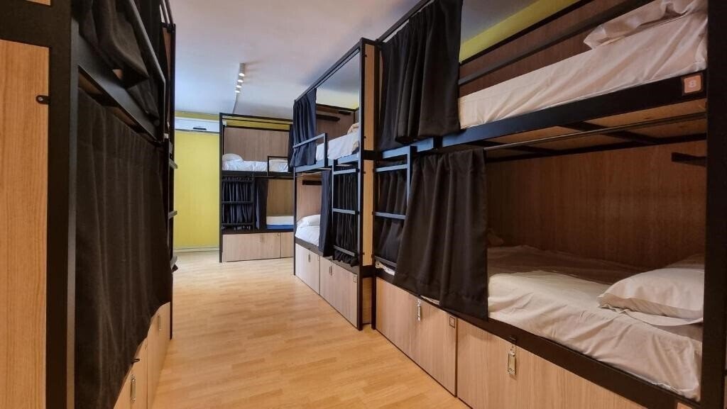 Фото Onefam Les Corts 1*