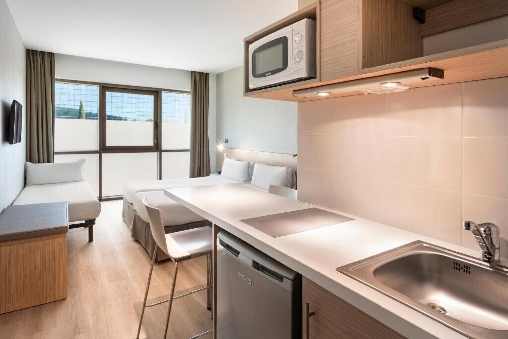 Fotografie B&B Hotel Barcelona Sant Cugat (ex. The Site By Bluebay Sant Cugat) 3*