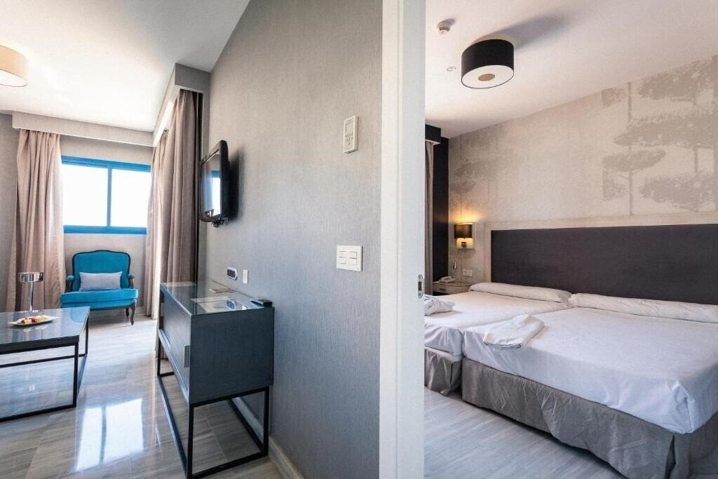 Fotografii Holiday Hydros 4*