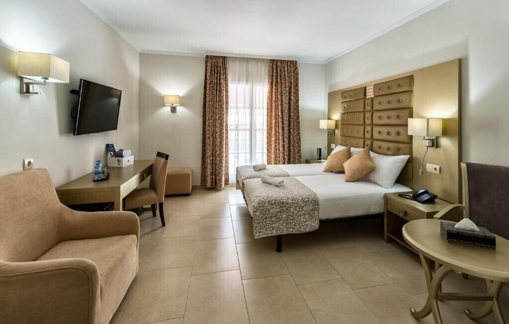 Fotografii Moon Dreams Torremolinos / Benalmadena 2*