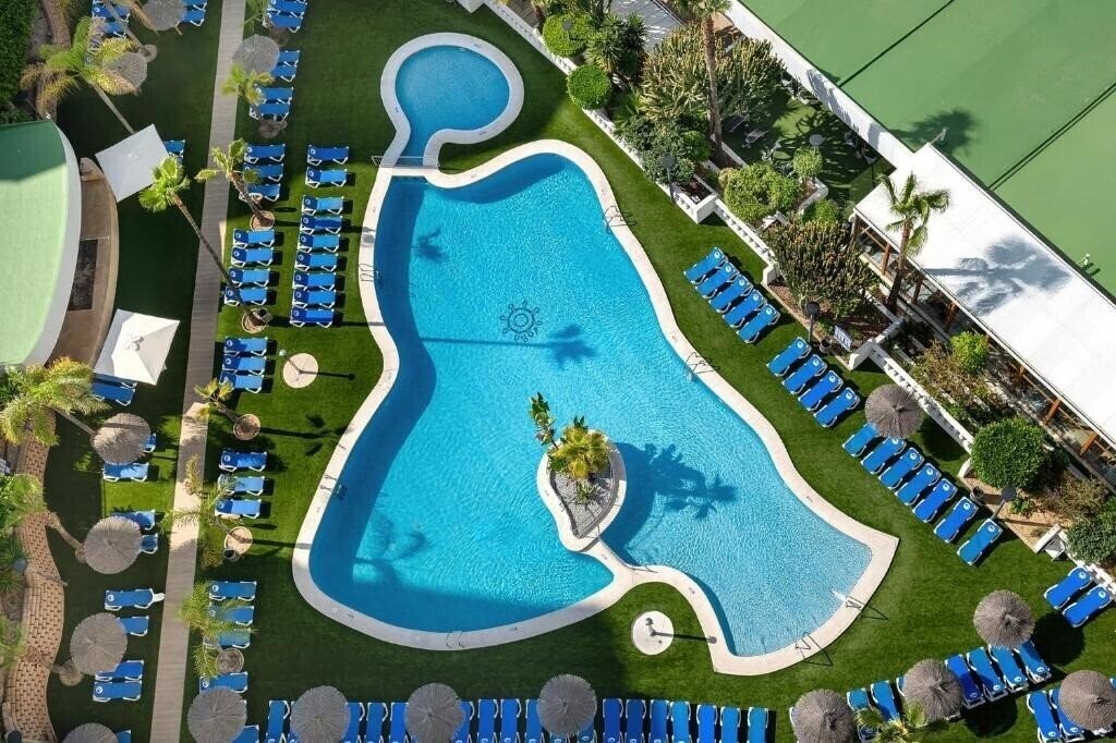 Imaginea Poseidon Resort Superior 3*