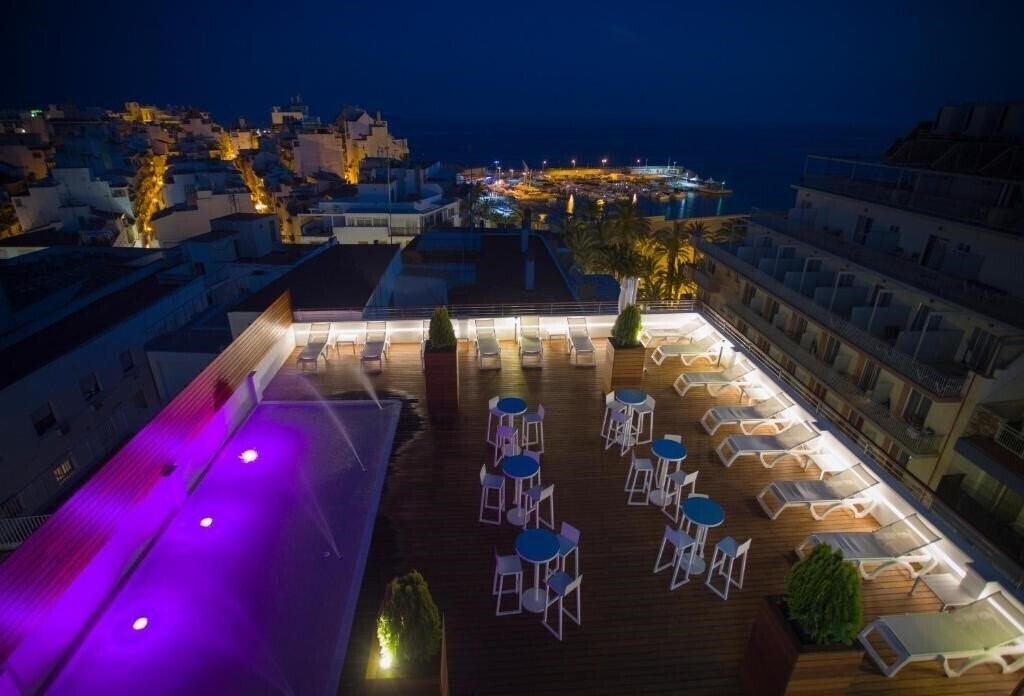 Отель Voramar 3*