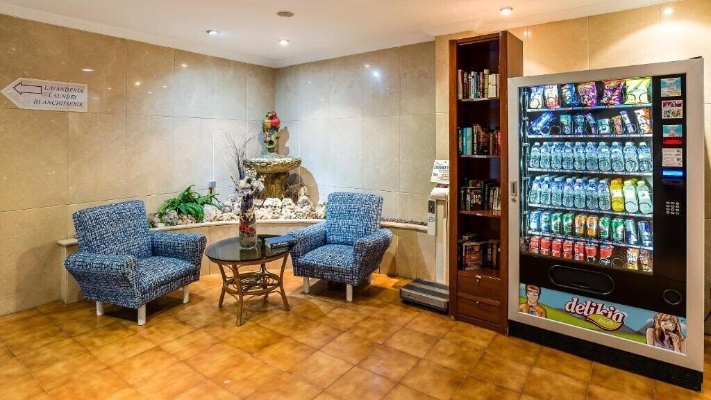 Imaginea Avenida Apartamentos 2*