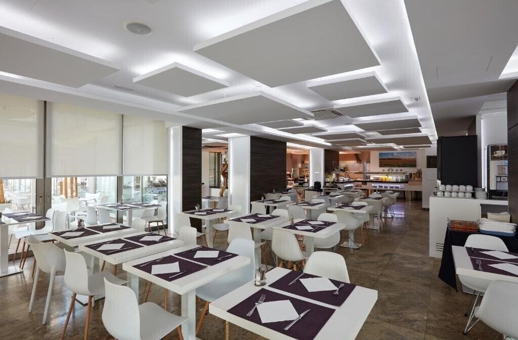 Imaginea Flamingo Beach Resort Benidorm 4*