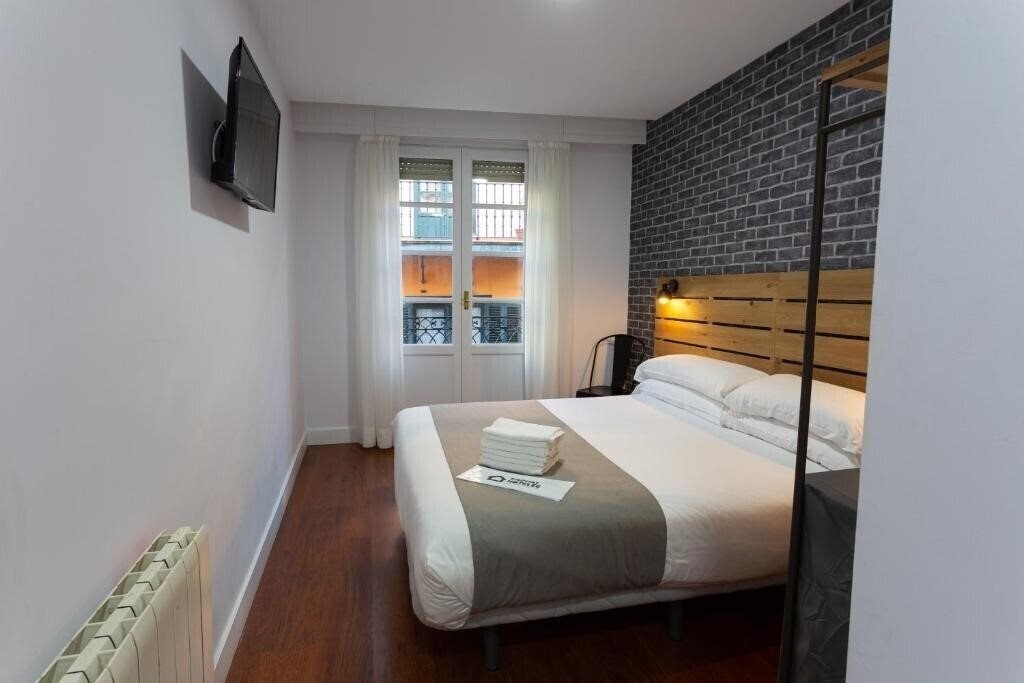 Imaginea Casual Mardones 1*