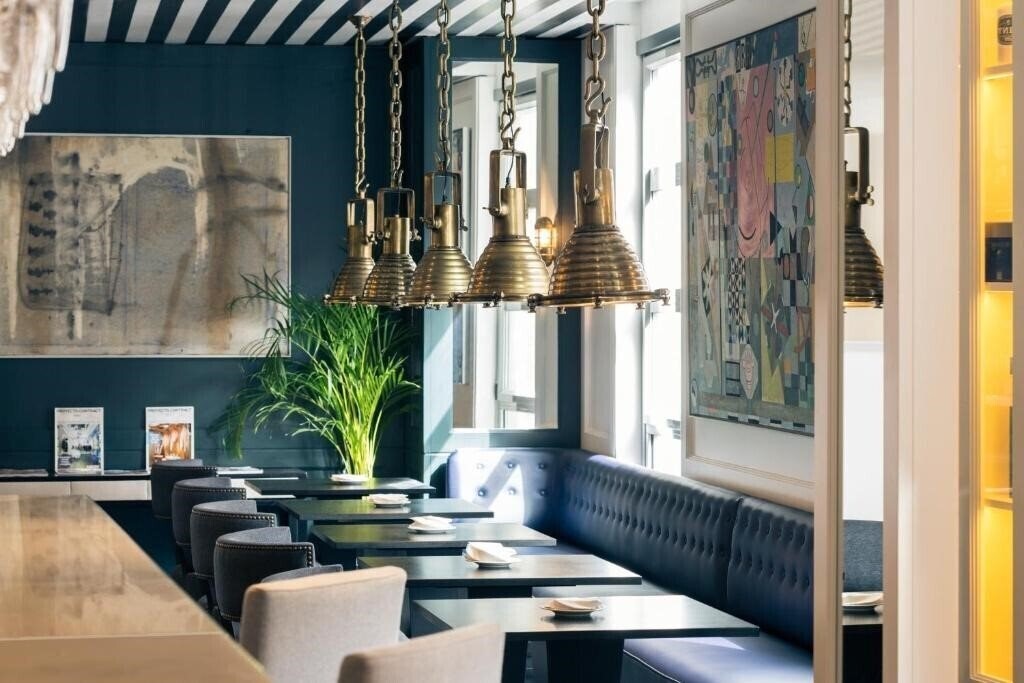 Hotel Mercure Bilbao Jardines De Albia 4*