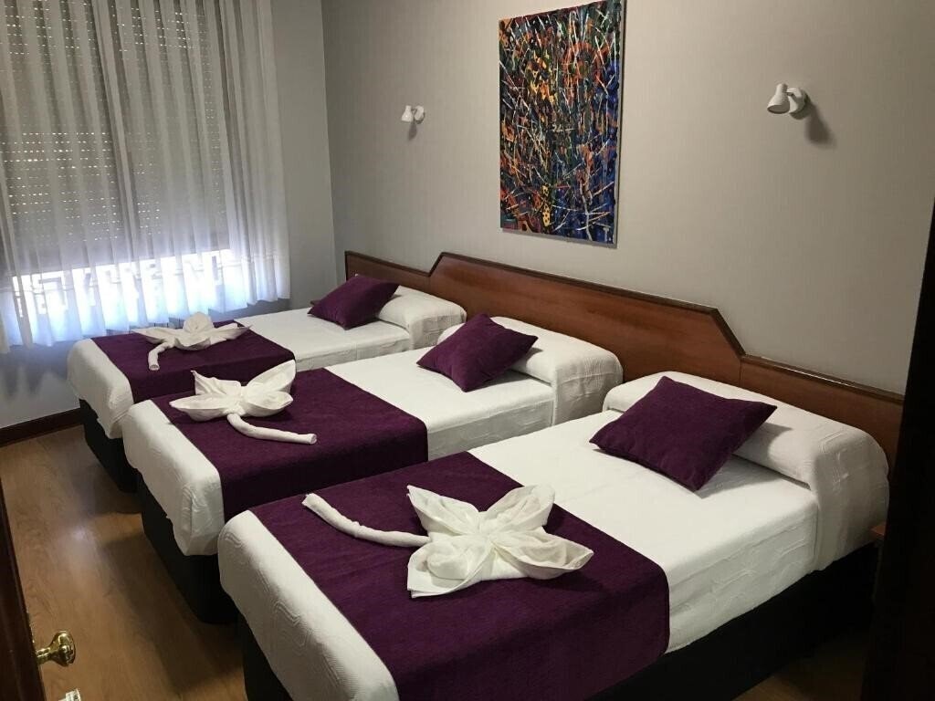 Hotel Pension La Salve 2*