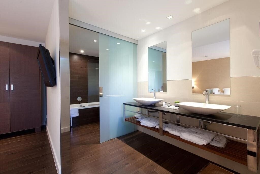 Fotografie Mr Les Rotes 4*