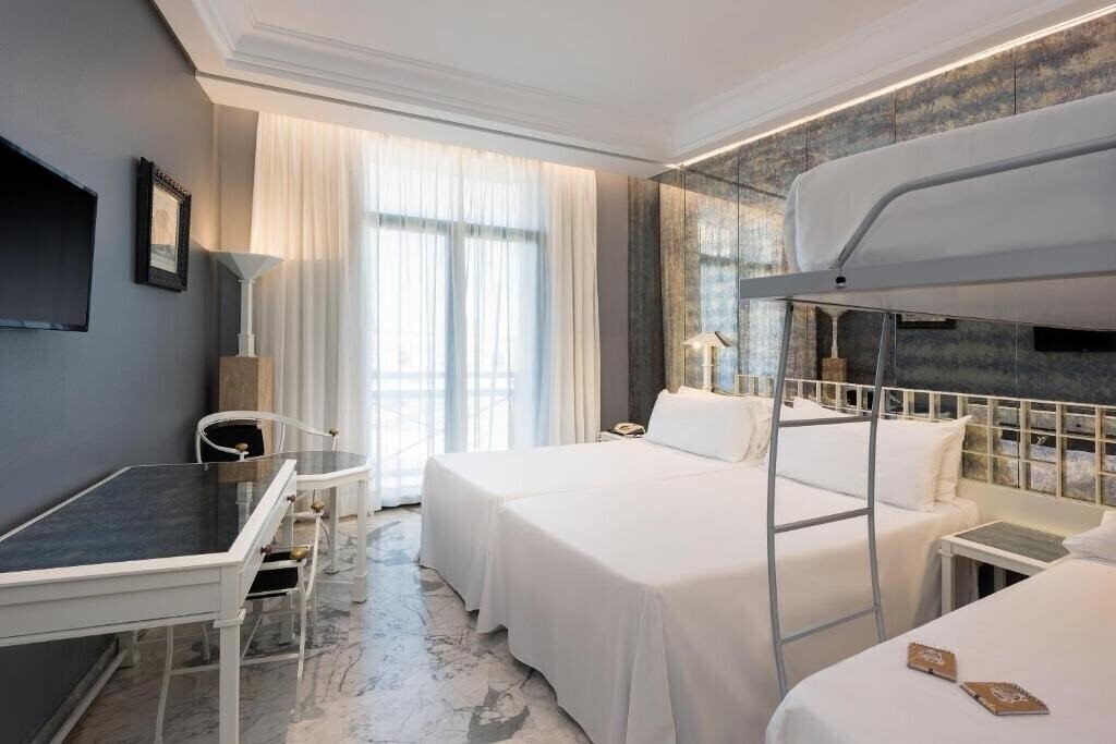 Fotografii AZZ Merida Medea Hotel (ex. Hotel Tryp Medea, Hotel Merida Medea Affiliated By Melia) 4*