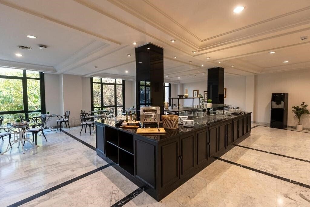 Imaginea AZZ Merida Medea Hotel (ex. Hotel Tryp Medea, Hotel Merida Medea Affiliated By Melia) 4*