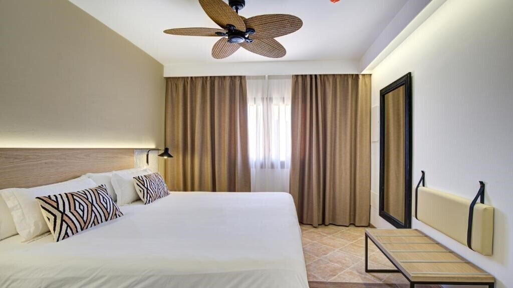 Фото Arena Castillo 3*