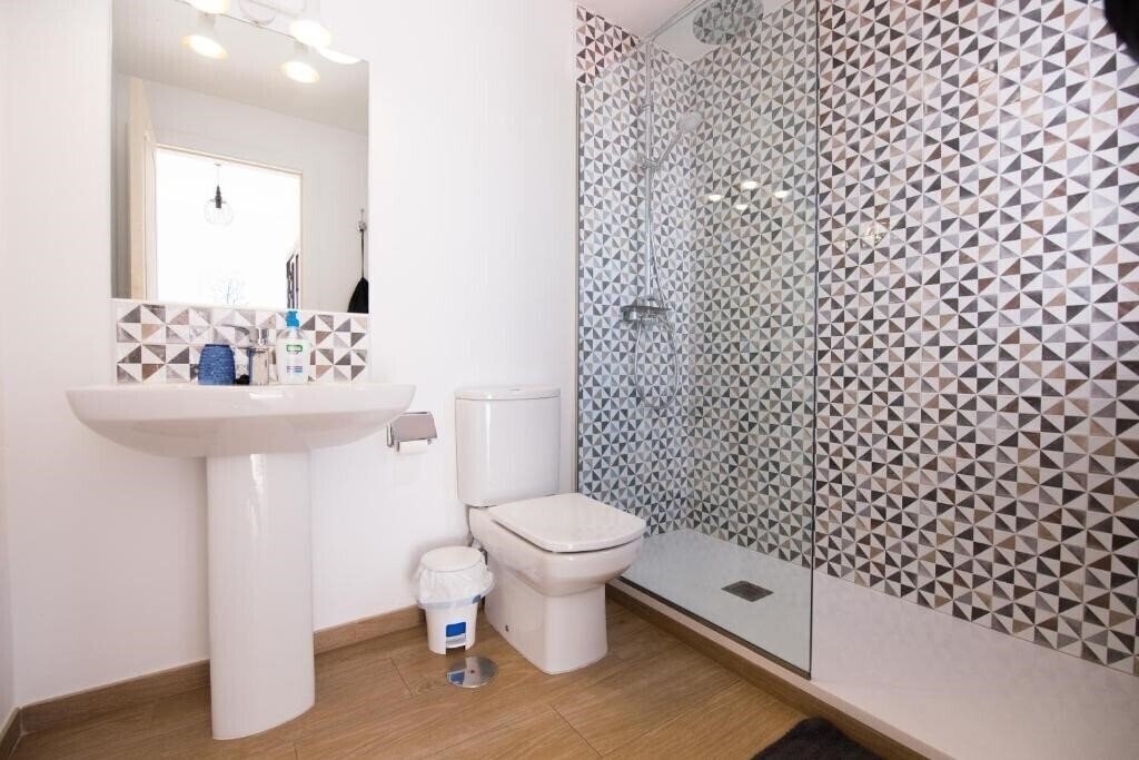 Fotografii Surfers Retreat Hostel - Adults Only 2*