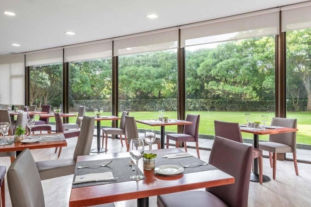 Imaginea Eurostars Ciudad De La Coruna 4*