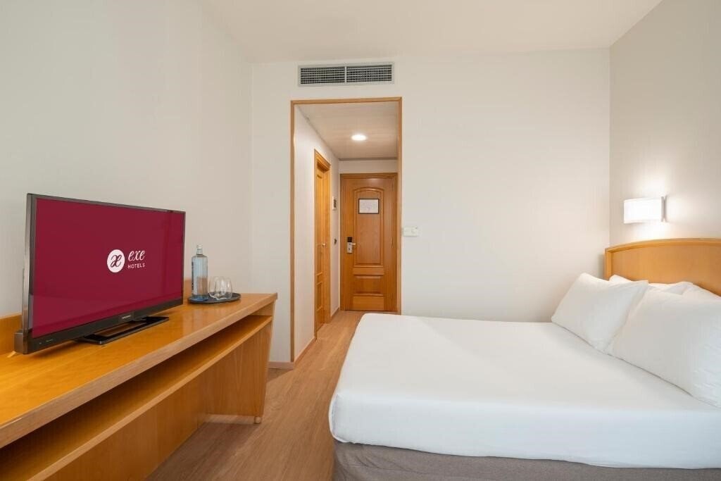 Imaginea Hotel Exe Area Central 3*