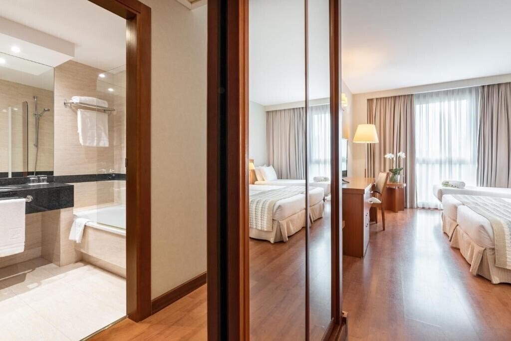 Fotografie Hotel Eurostars San Lazaro 4*