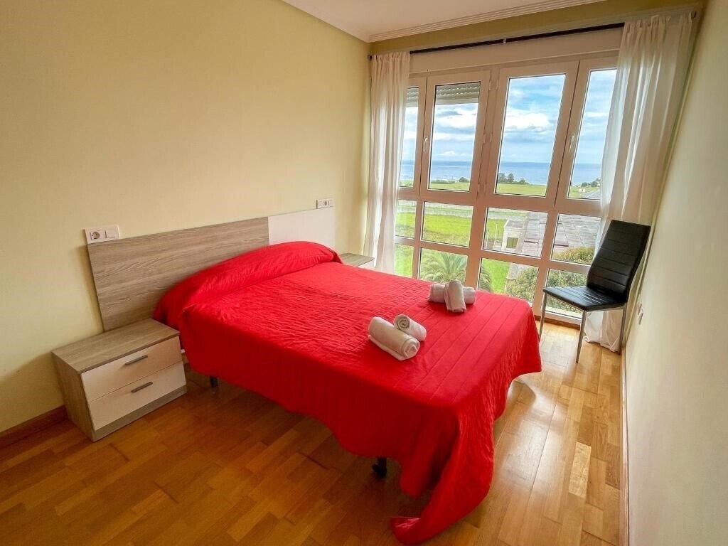 Отель Apartamentos Foz 3000 (ex. Alojamientos Foz 3000) 3*