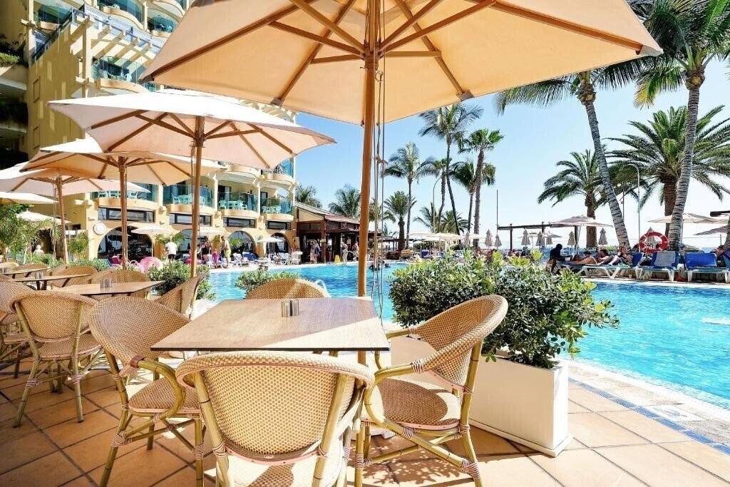 Imaginea Bull Aparthotel Dorado Beach 3*
