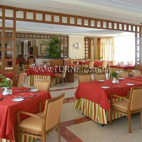 Imaginea Sol Barbacan Aparthotel 4*