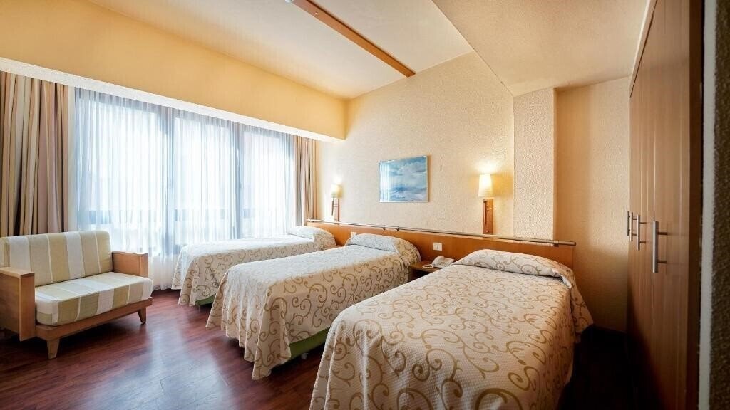 Fotografii Bull Hotel Astoria 3*