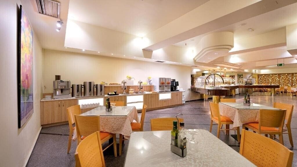 Imaginea Bull Hotel Astoria 3*