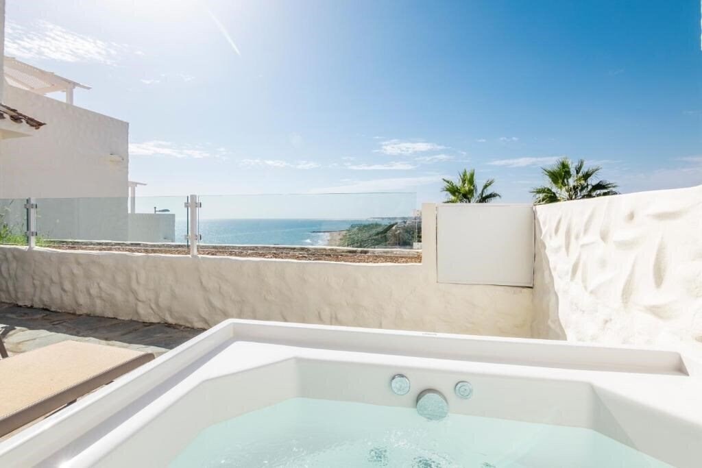 Imaginea Abora Interclub Atlantic by Lopesan Hotels 3*