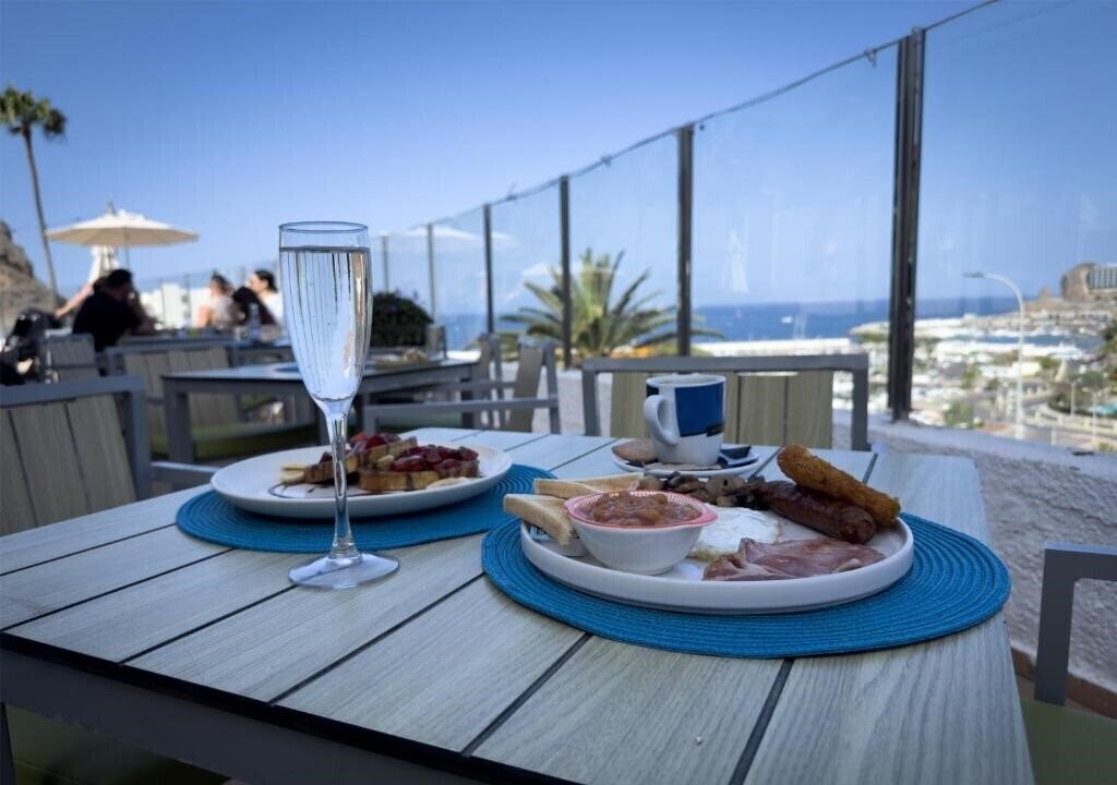 Imaginea Holiday Club Puerto Calma отель без категории