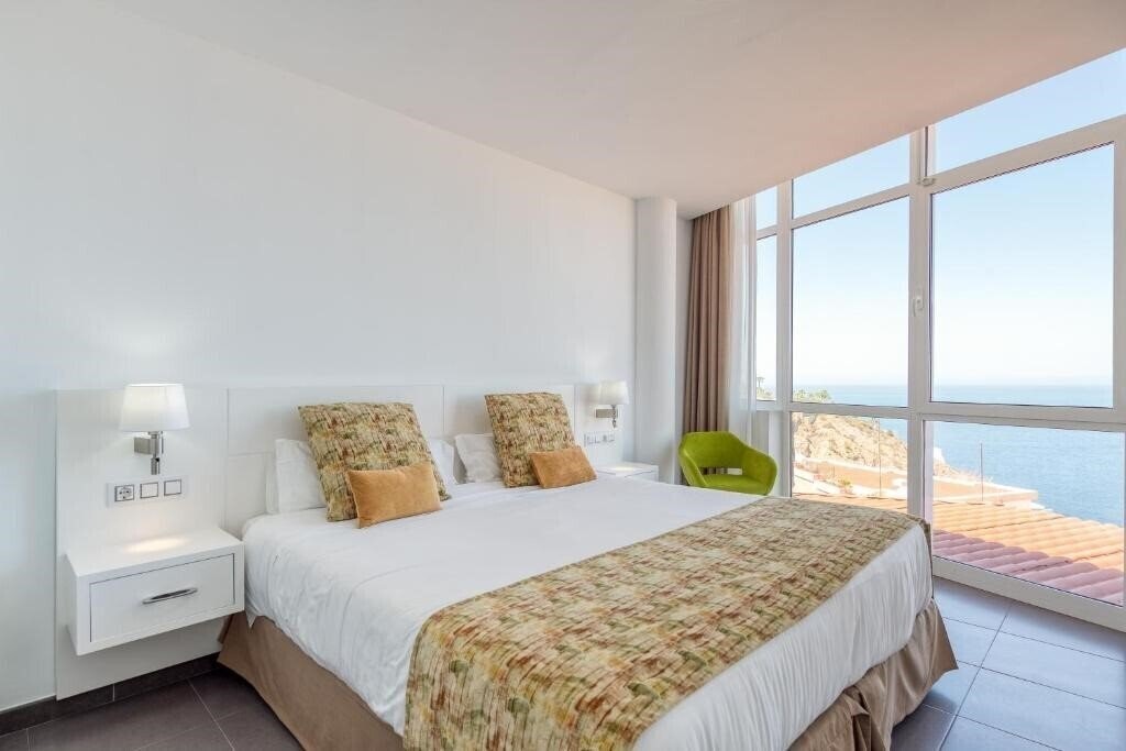 Fotografii Holiday Club Vista Amadores отель без категории