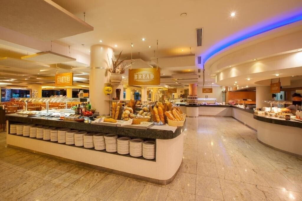 Imaginea Grupotel Tres Vidas 2*