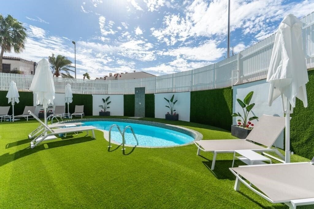 Hotel Los Caribes 2 3*