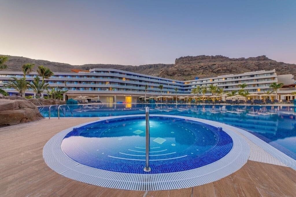 Hotel Radisson Blu Resort & SPA Gran Canaria Mogan (ex. Radisson Blu Resort Mogan, Radisson Blu Resort & SPA ) 5*