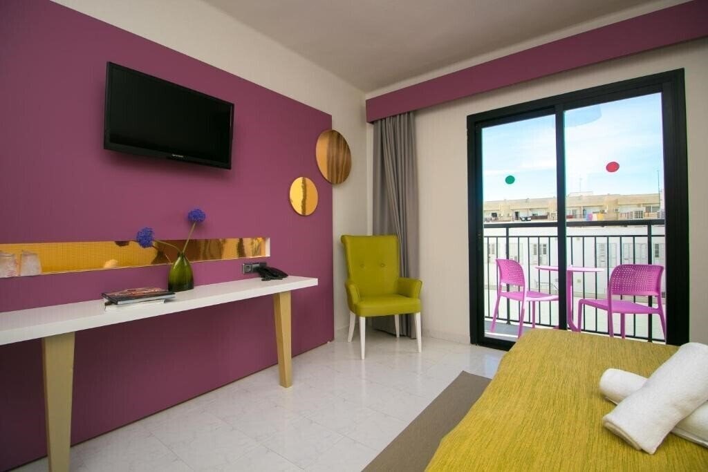 Imaginea The Purple Hotel by Ibiza Feeling (Lgtb Friendly) 3*