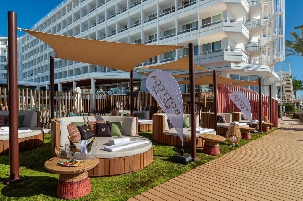 Fotografii Hotel Vibra Algarb (ex. Playasol The New Algarb, Algarb Fiesta Hotel) 4*