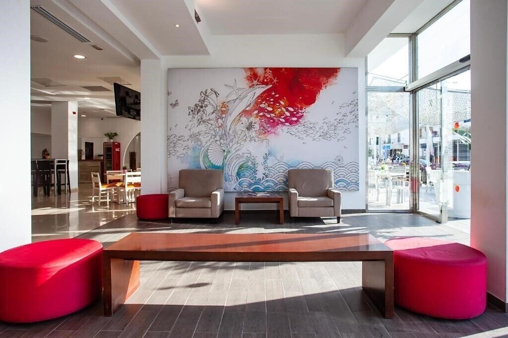 Imaginea Puchet Hotel 3*