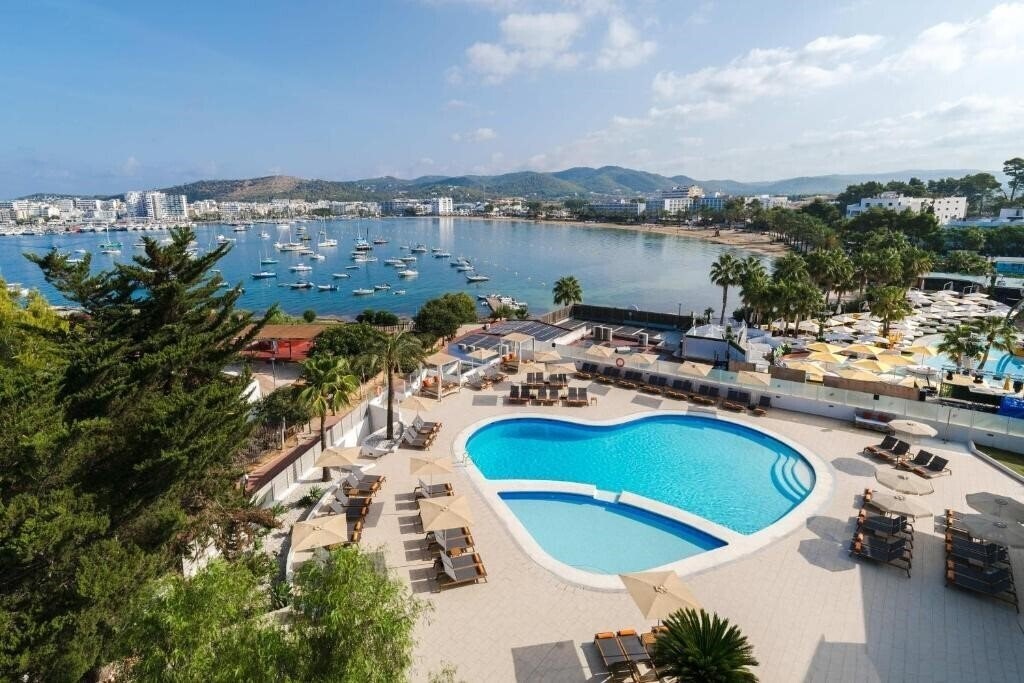 Отель Thb Ocean Beach 4*