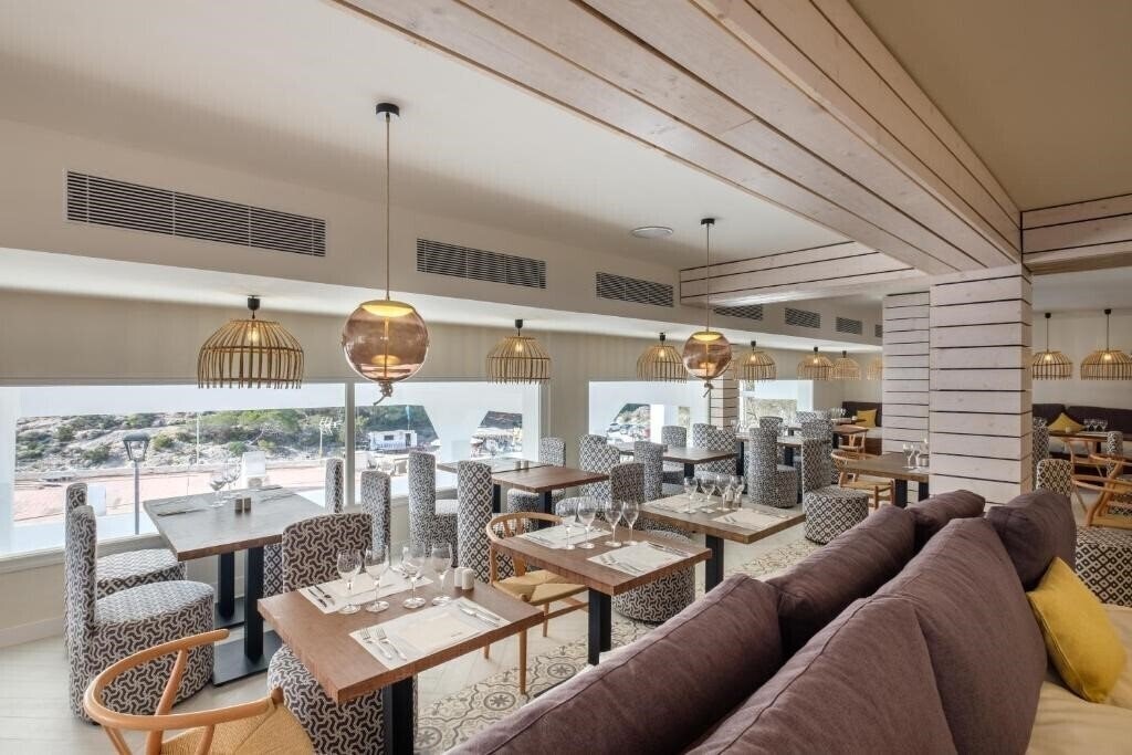 Imaginea Barcelo Portinatx (ex. Paradise Beach) 4*