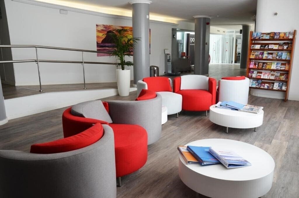 Imaginea Playasol My Tivoli Apartamentos 3*