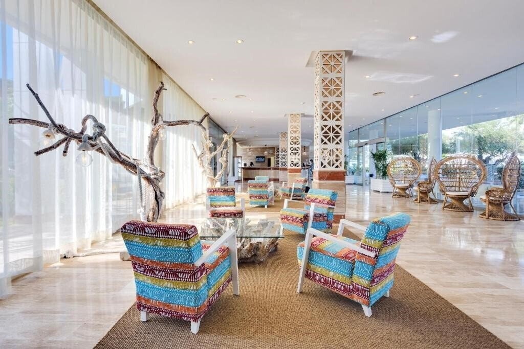 Imaginea Tropic Garden Aparthotel 4*