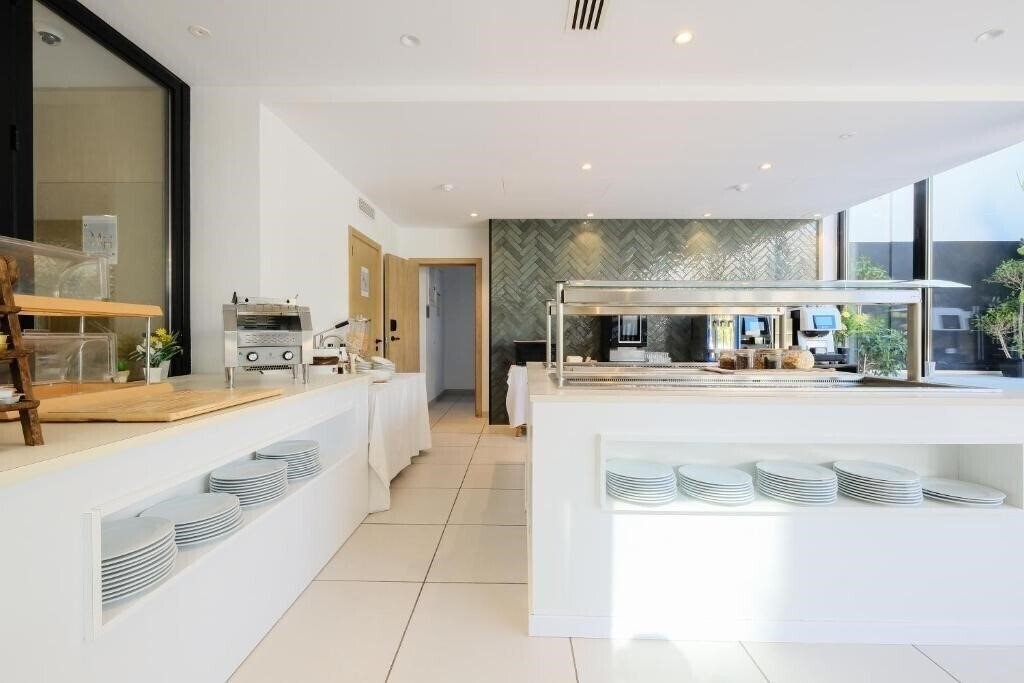 Imaginea M Hotel 4*